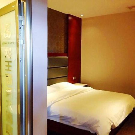 Longwang Business Hotel Liuzhou Zewnętrze zdjęcie