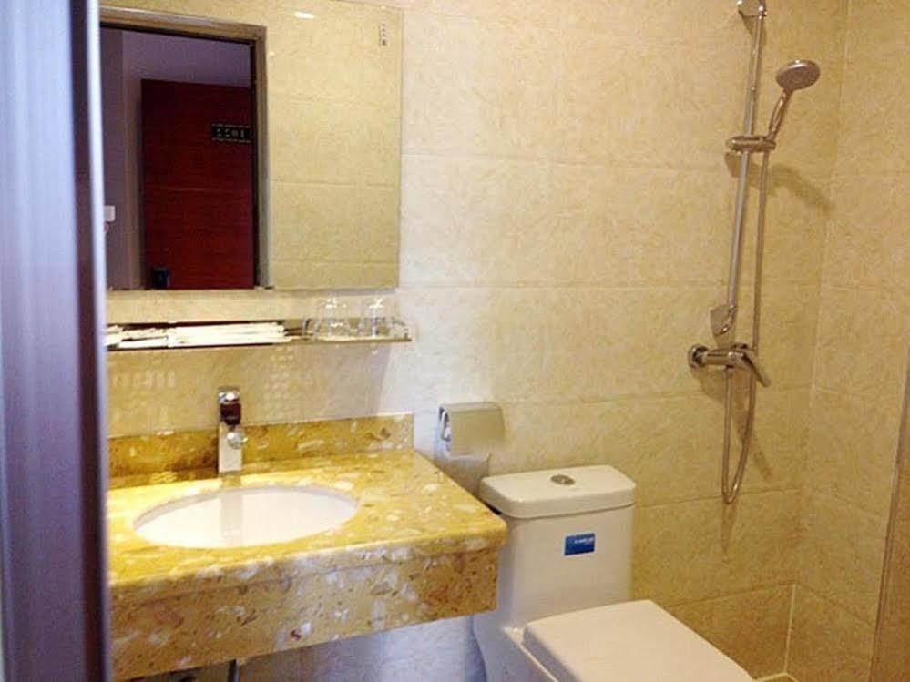 Longwang Business Hotel Liuzhou Zewnętrze zdjęcie