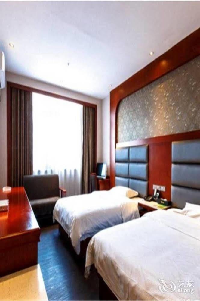 Longwang Business Hotel Liuzhou Zewnętrze zdjęcie