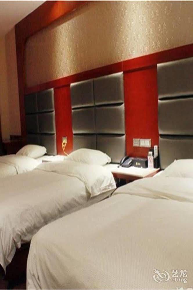 Longwang Business Hotel Liuzhou Zewnętrze zdjęcie